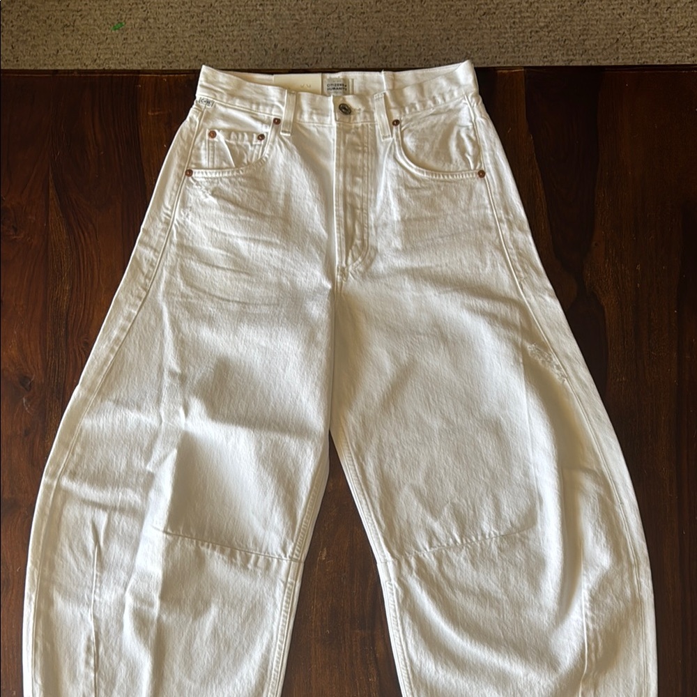 Citizens Of Humanity White Horseshoe Jeans (Barrel Jeans)